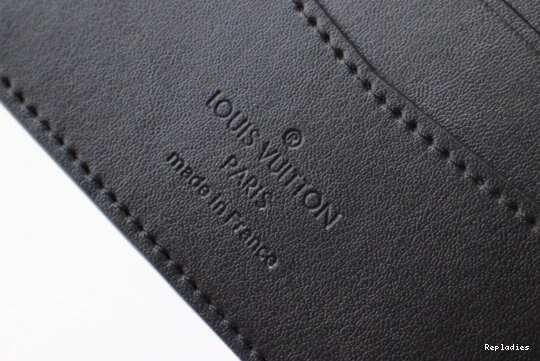 Cheap LOUIS VUITTON WALLET SLENDER 0820